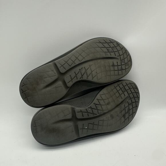 Men Size 11 Oofos Original Recovery Comfort Thong Flip Flop Sandals Gray Slip On - Picture 8 of 9